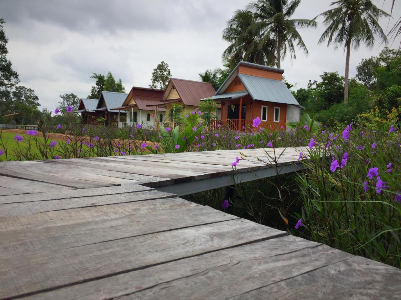 Baan Thung Home Stay Prasat Ngoại thất bức ảnh