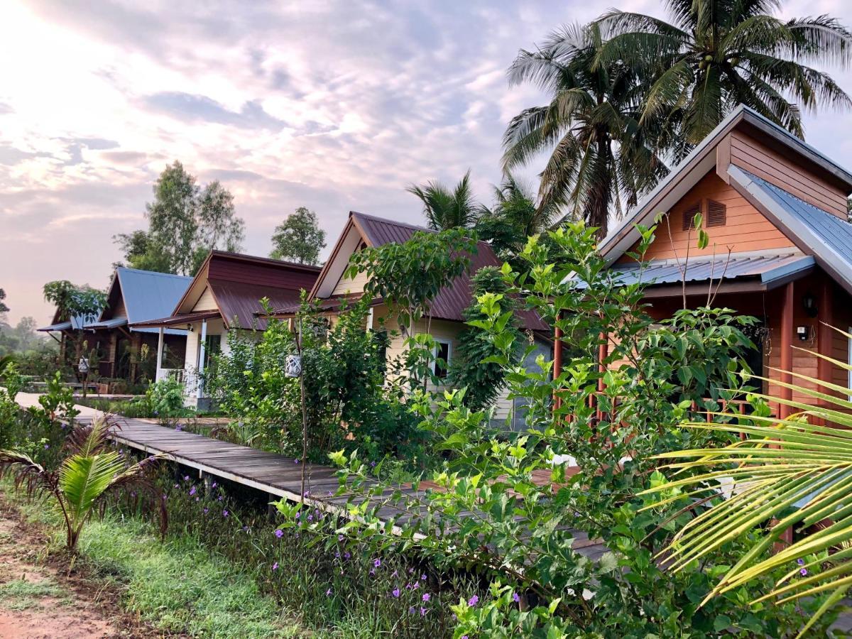 Baan Thung Home Stay Prasat Ngoại thất bức ảnh